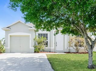 527 Madina Cir, Davenport, FL 33837