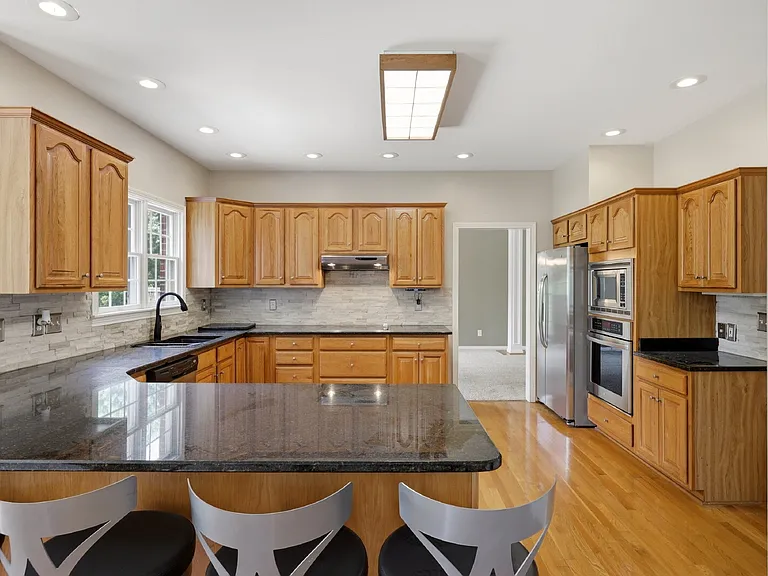 3237 Mantilla Dr — Photo 19