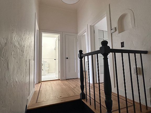 4th image of 2272 Union St