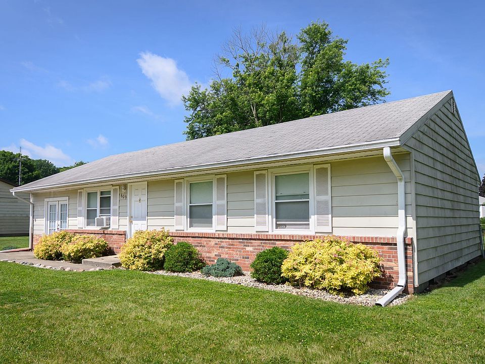 1st image of 609 Michele Ln