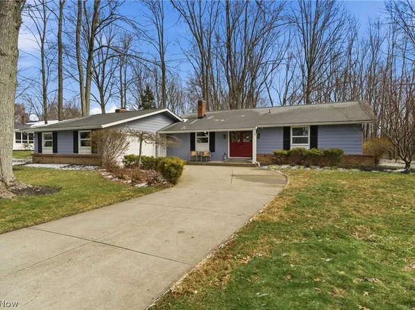 7725 Beaver Creek Dr, Mentor, OH 44060