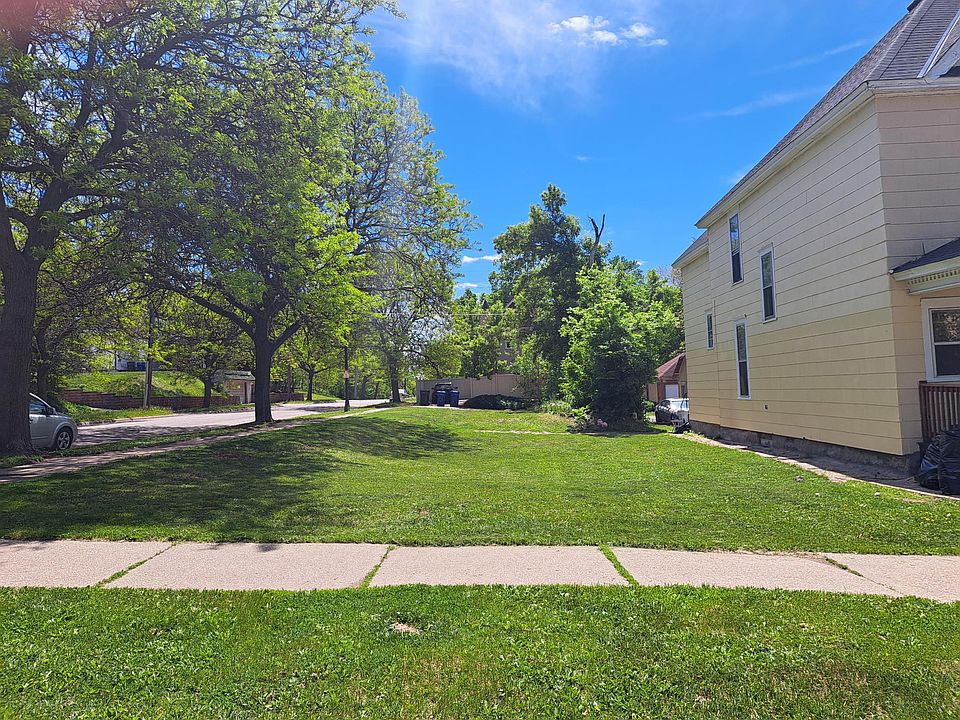 1st image of 696 Sims Ave