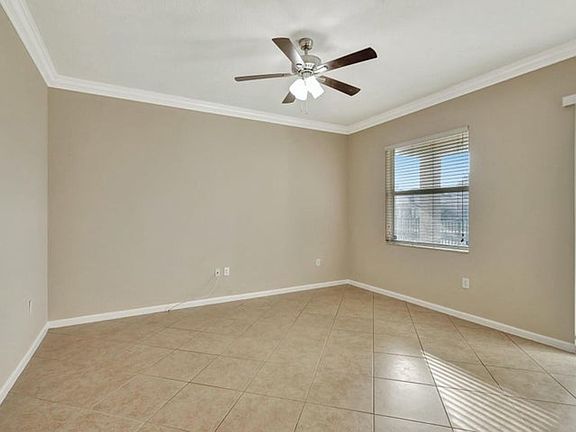 4th image of 7678 Jewelwood Dr