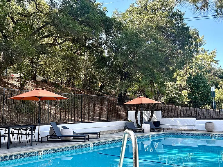 Ojai Heights — Photo 22