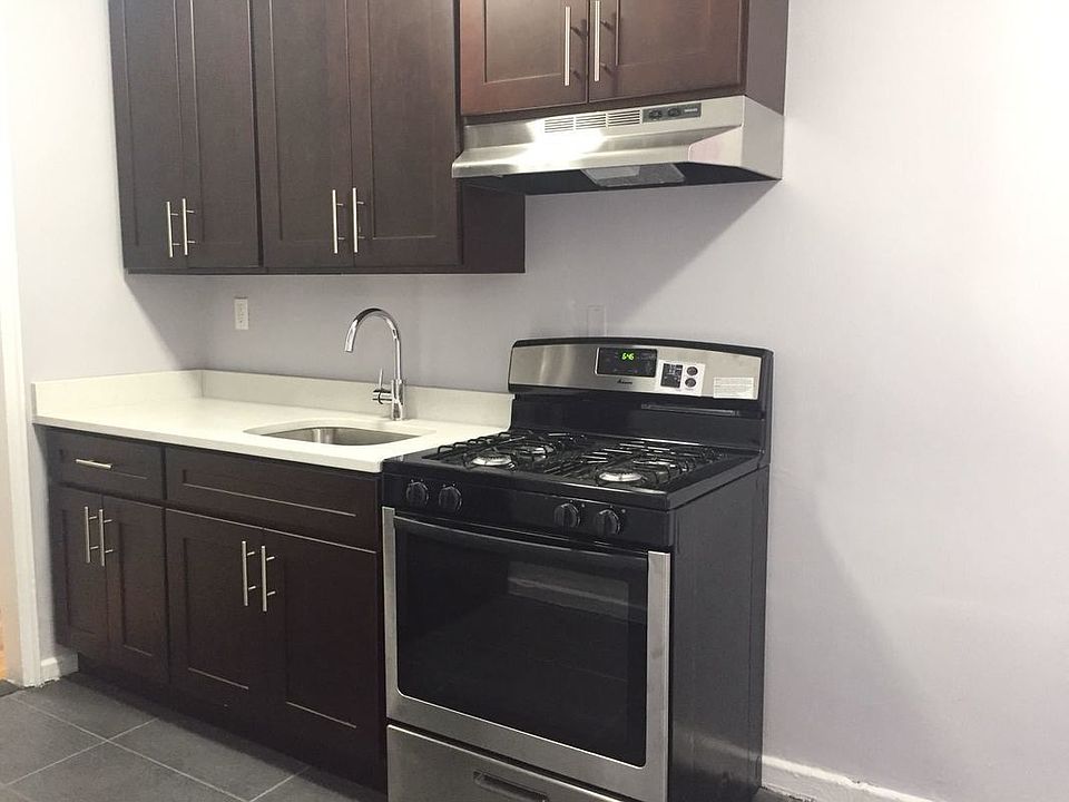 1st image of 40 Woodruff Ave APT 406