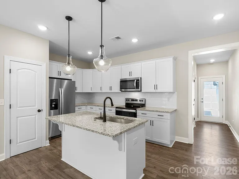 62 Walnut Springs Dr — Photo 7
