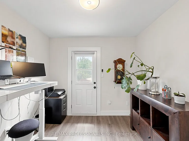 59 Lonborough Ave — Photo 16
