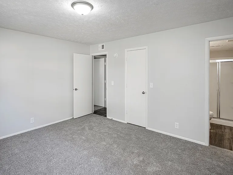 Old Mill Apartments — Photo 19