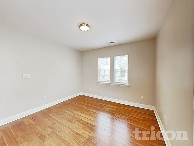 4355 Stone Mountain Dr — Photo 10