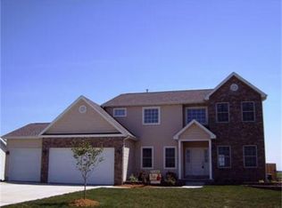 1353 Katies Way, Forsyth, IL 62535