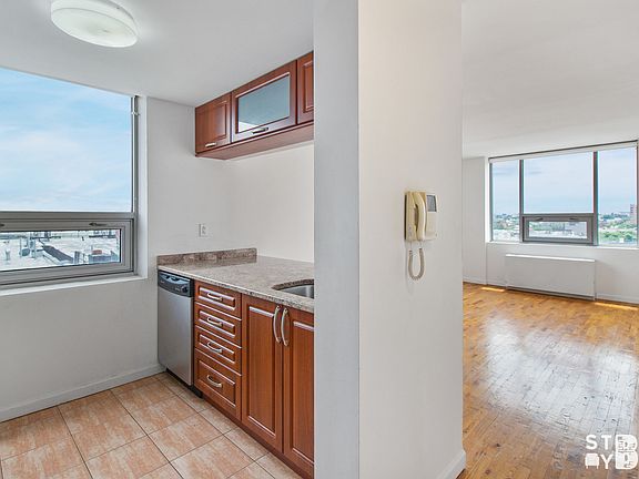 3rd image of 358 Grove St #6CC
