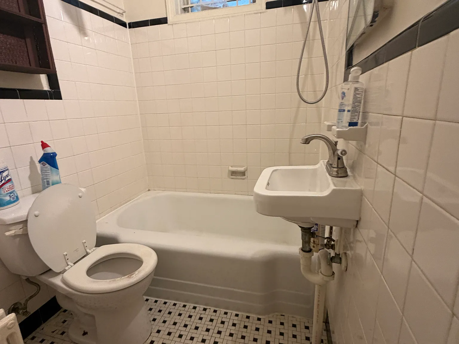 Studio, 450 sqft, $1,095 — Photo 4