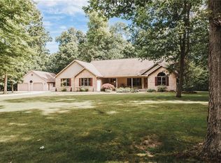 8366 Timber Rdg, Effingham, IL 62401