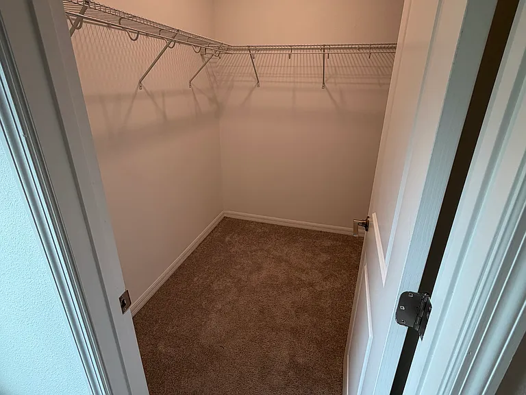 4438 Petunia St — Photo 7
