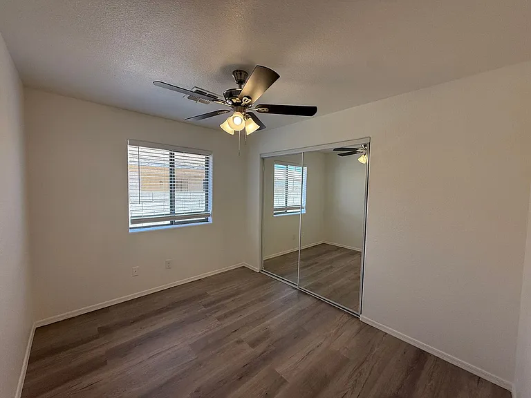 3665 N Kenneth Rd — Photo 10