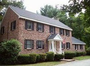 5 Parker River Dr, Byfield, MA 01922
