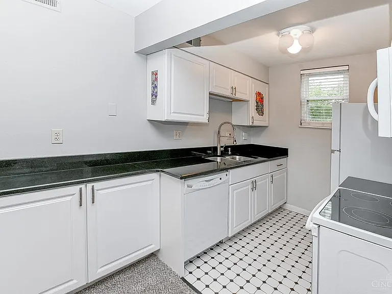 801 Delta Ave #2A — Photo 11