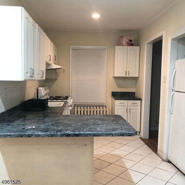 2nd image of 56 Pine St #1
