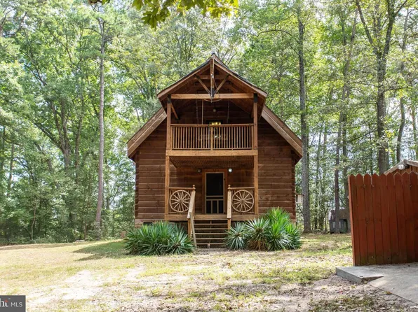 24165 Old C C Rd #C, Ruther Glen, VA 22546