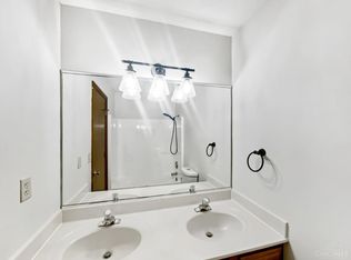 3879 Brown Farm Dr, Hamilton, OH 45013