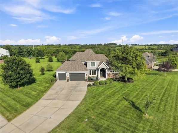 20207 NE 102nd St, Liberty, MO 64068