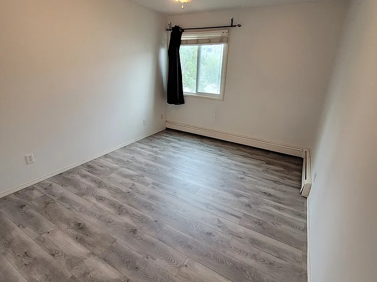 7607 4a St SW #205 — Photo 6