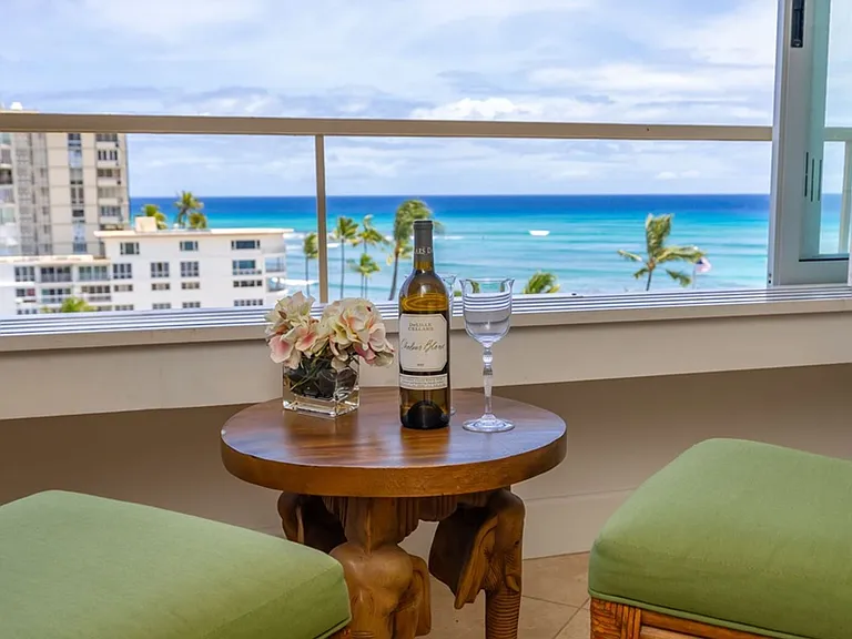 2895 Kalakaua Ave #805 — Photo 38