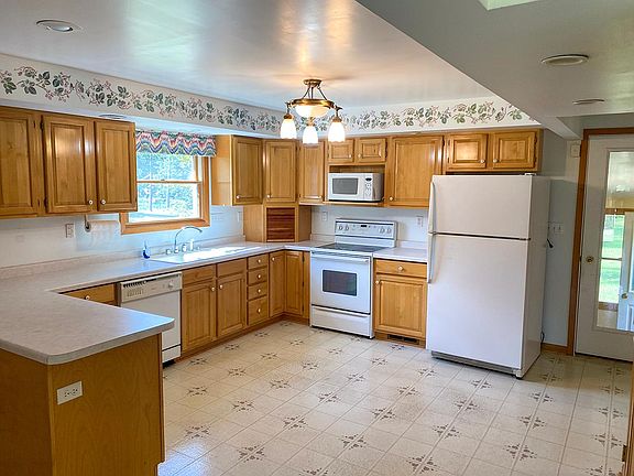 3rd image of 1005 E Somo Ave #E
