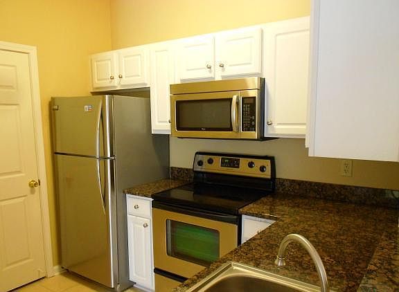 2nd image of 1600 Long Grove Dr Unit 1114