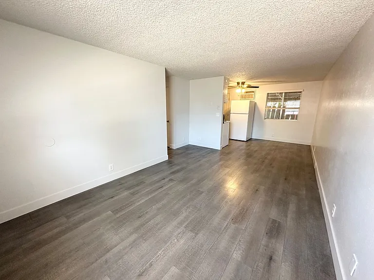 144 Smith Ave #13 — Photo 8