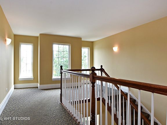2nd image of 170 E Division St #U205