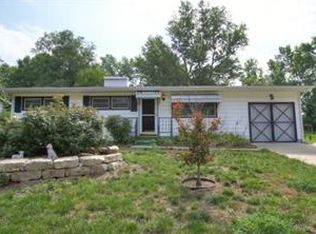 7001 NW Avalon St, Parkville, MO 64152