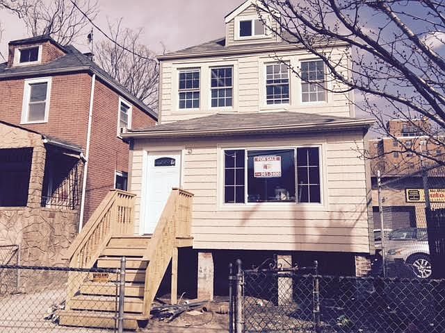 1st image of 133 Alaska St