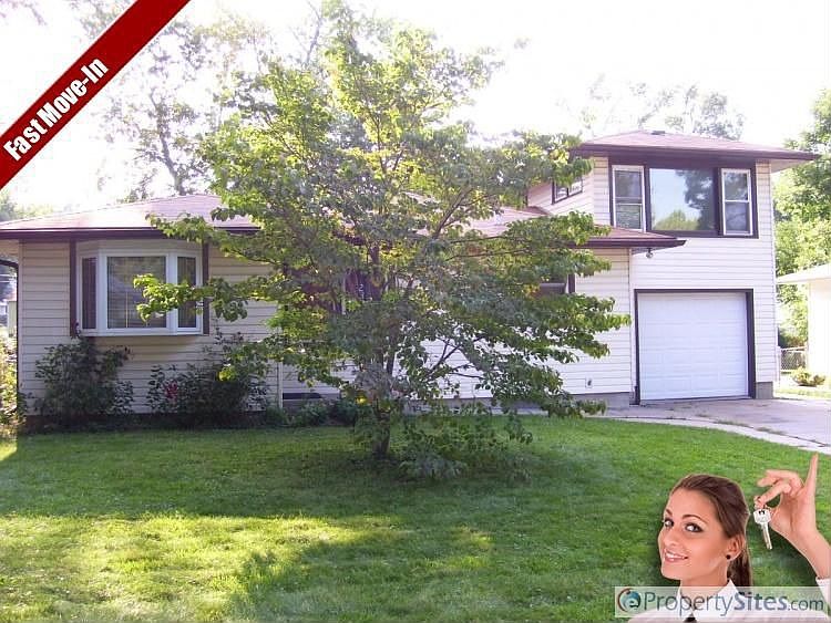 1st image of 2345 S 38th St