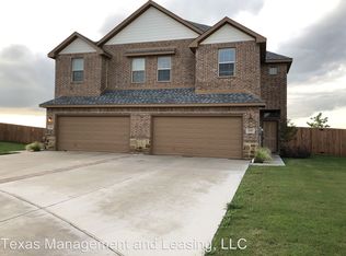 1033/1035 Skyview Ct, Midlothian, TX 76065