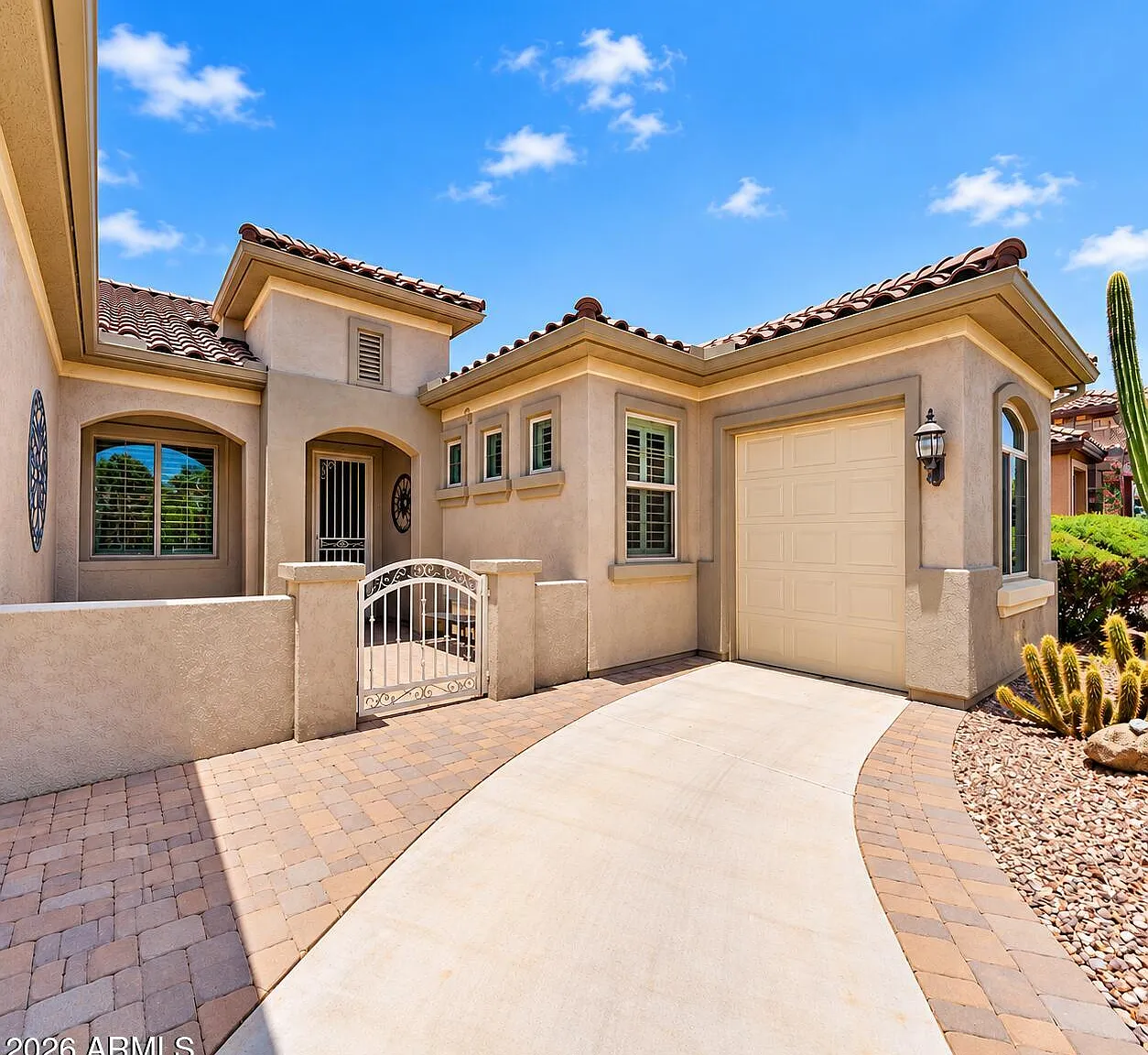 3 bed, 3.0 bath, 2529 sqft, $4,500 — Photo 4