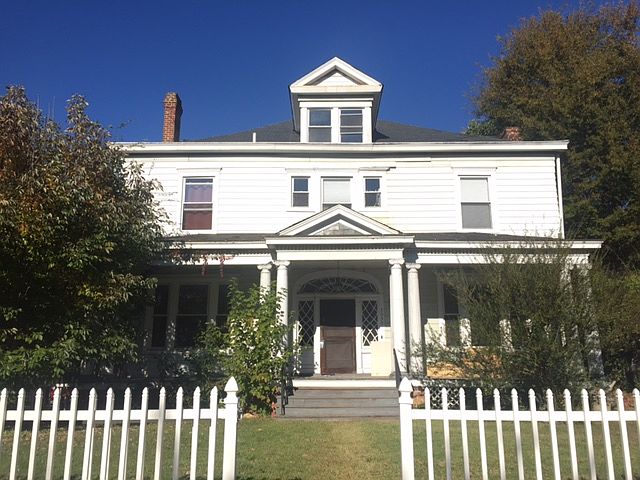 1st image of 3030 Grove Ave APT 1