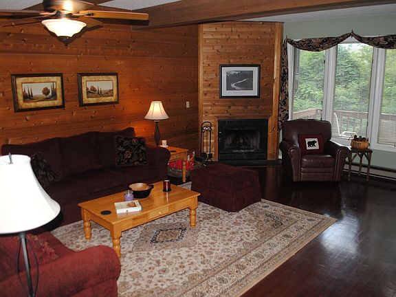 2nd image of 5 Lakeview Ct #5C