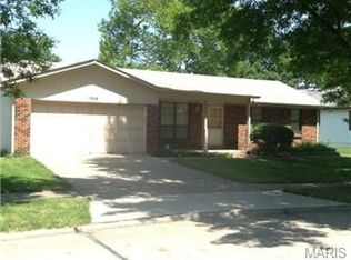 1359 Aspen Woods Dr, Saint Louis, MO 63138