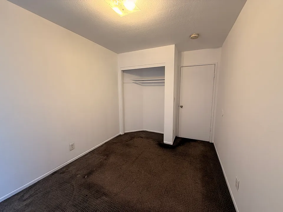 1646 N Hoover St #2-1