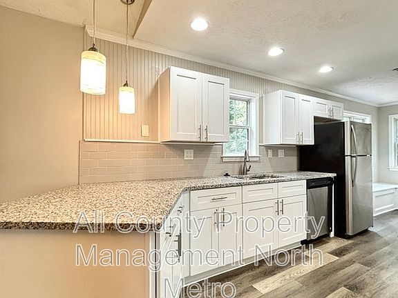 5th image of 36 Hartley Woods Dr NE
