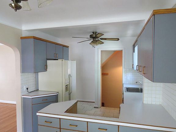 3rd image of 20204 Kenosha St