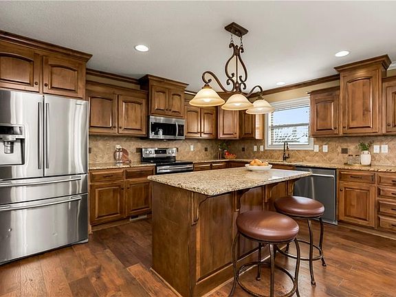 4th image of 10312 N Tullis Dr