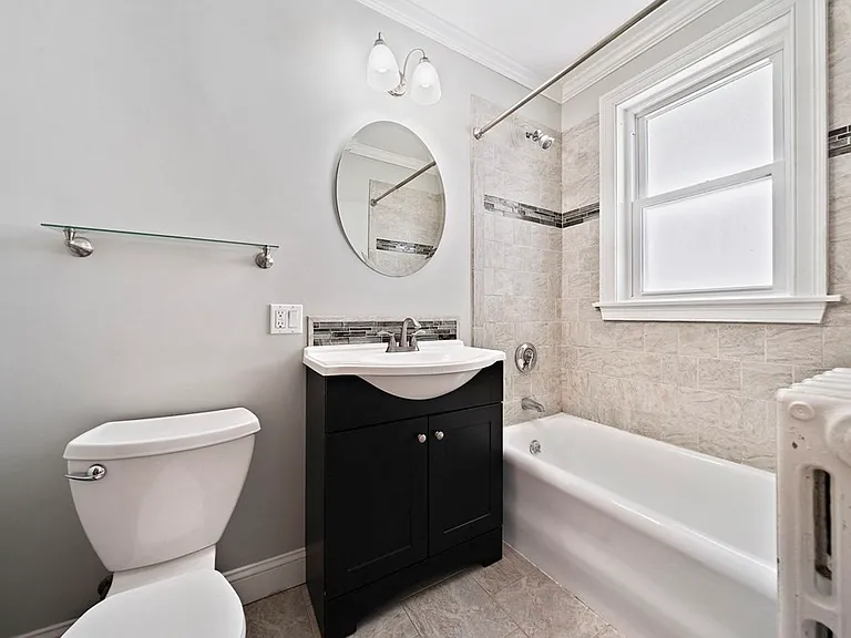 9 Parkwood Ter #2 — Photo 8