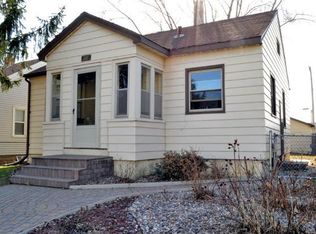 827 Howell St N, Saint Paul, MN 55104