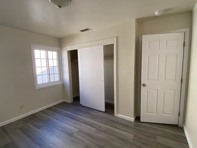 2417 Princeton Ave #1 — Photo 6