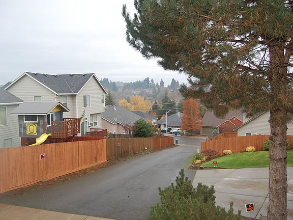 3rd image of 2254 Deerwind Ave