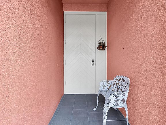 4th image of 7116 Ballantrae Court #7116