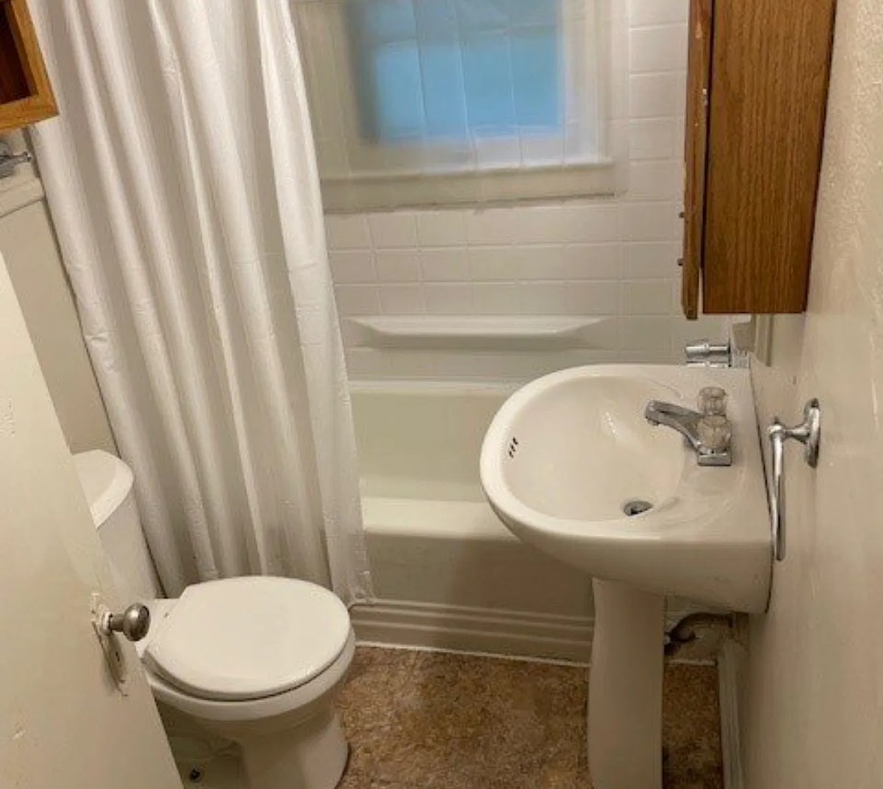 1 bed, 1088 sqft, $900 — Photo 2