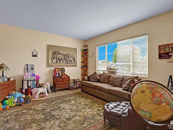 3rd image of 85954 Avenida Raylynn